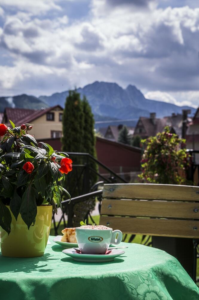Hotel Helan Family & Garden
