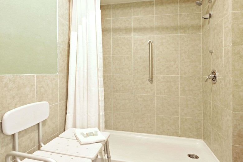 Motel Super 8 By Wyndham Charlotte Airport North