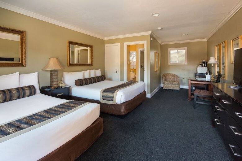 Motel Sea Breeze Inn And Cottages