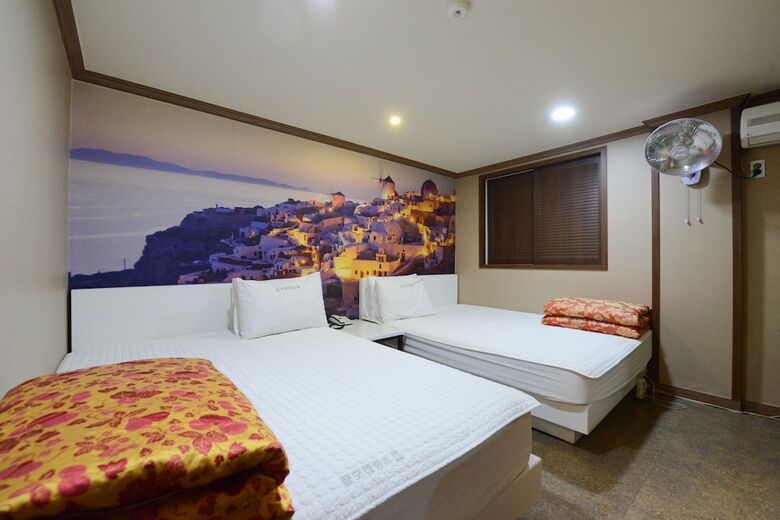 Top Motel