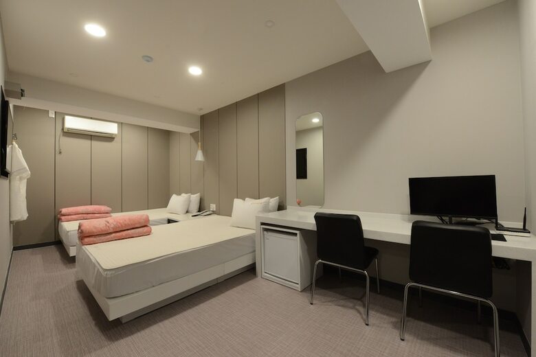 Top Motel