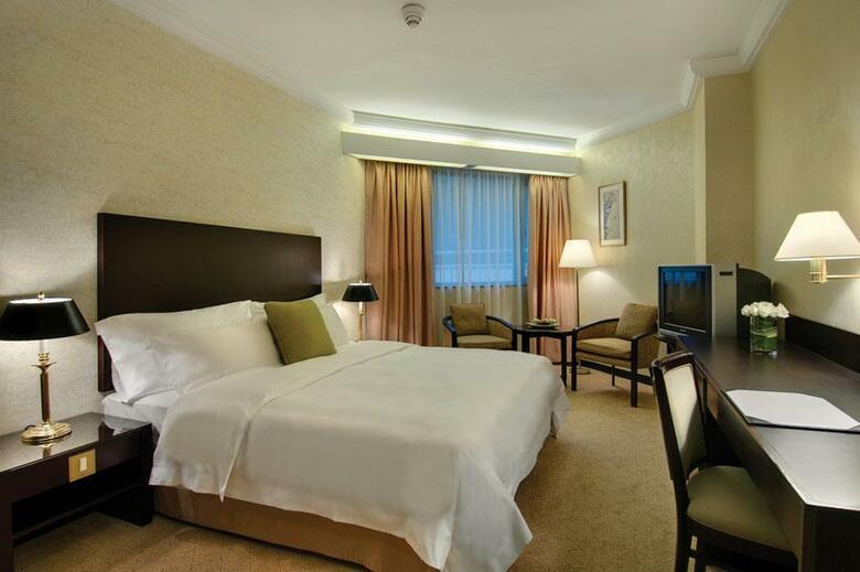 Gateway, Marco Polo Hotel