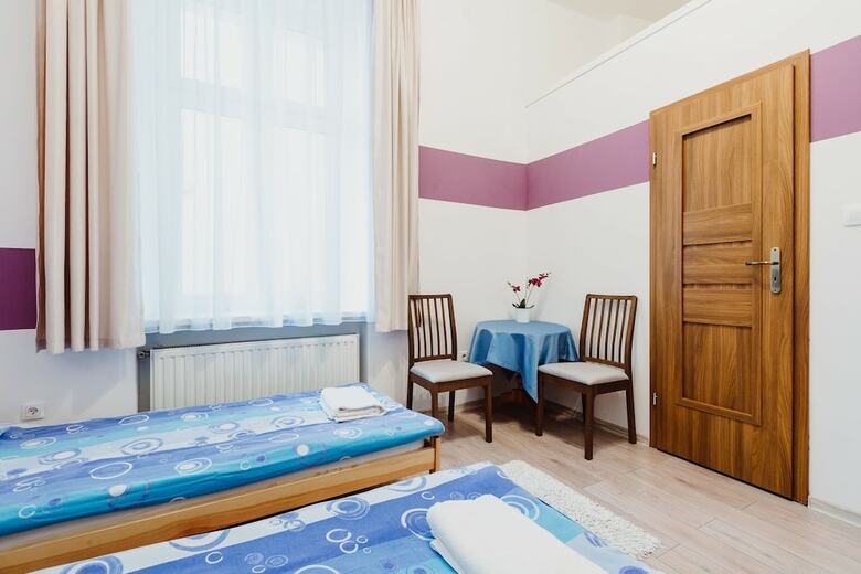 Hostal Tara Hostel