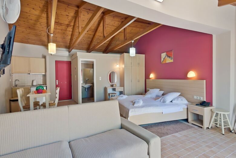 Aparthotel Rouda Bay Hotel