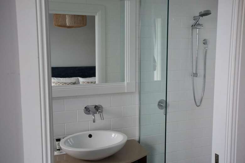 Seabreeze Hotel