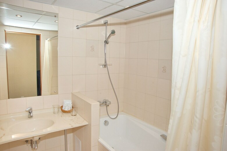 Ladoga Hotel