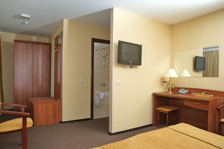 Ladoga Hotel