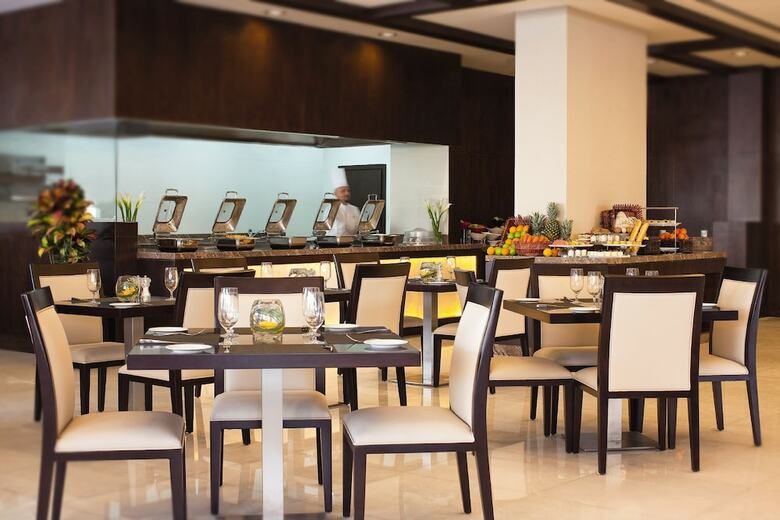 Movenpick Hotel Apartments Al Mamzar Dubai