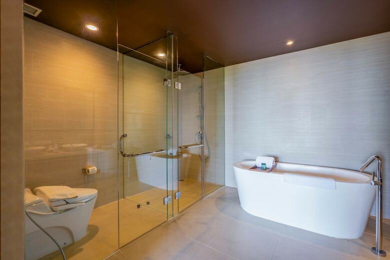 Vouk Hotel & Suites