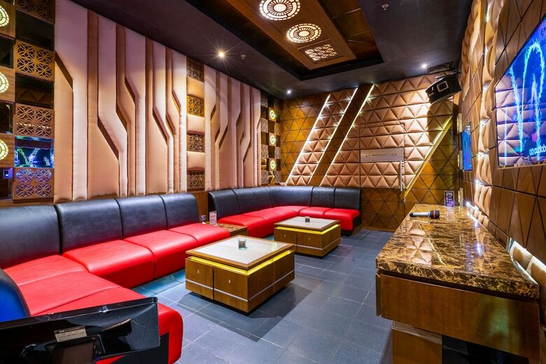 Vouk Hotel & Suites