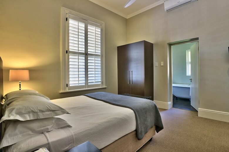 Hotel Underberg House