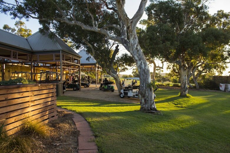 New Terry Hotel & Golf Resort