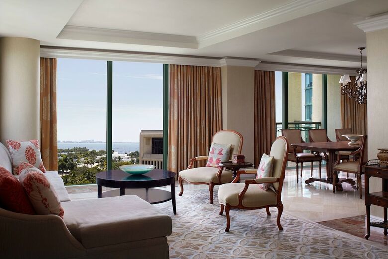 Apartamento The Ritz-carlton Coconut Grove, Miami