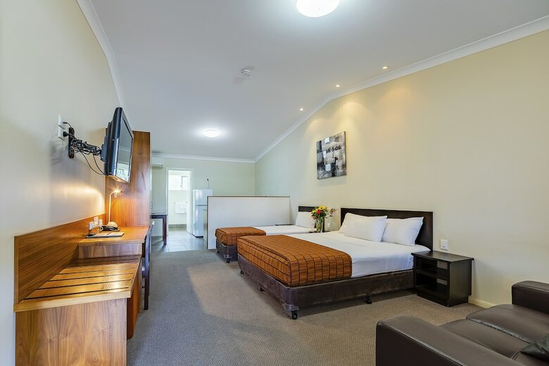 Motel Roma Explorers Inn