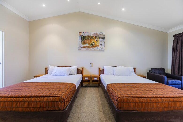 Motel Roma Explorers Inn