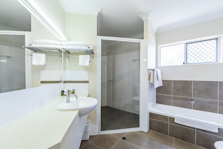 Motel Roma Explorers Inn