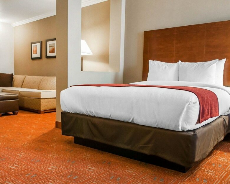 Hotel Comfort Suites