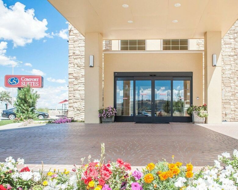 Hotel Comfort Suites
