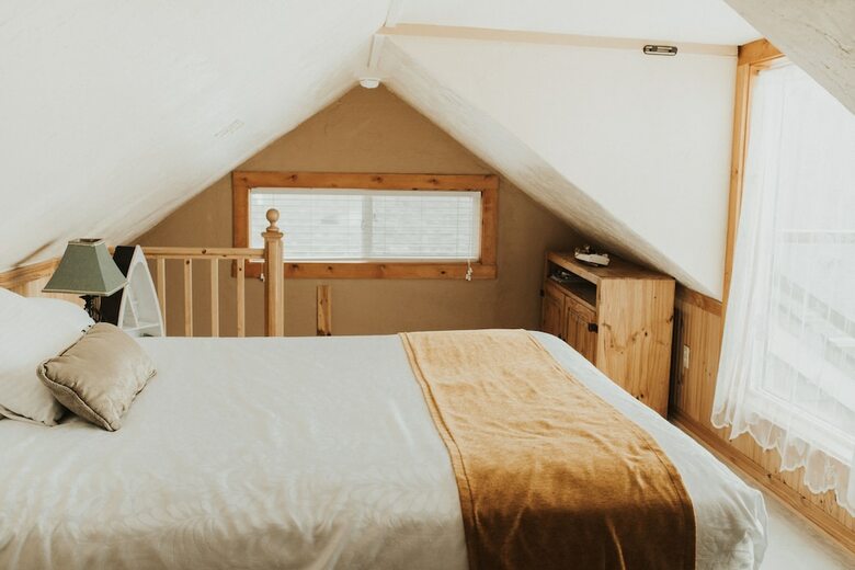 Nye Beach Condos & Cottages
