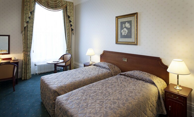 Oatlands Park Hotel