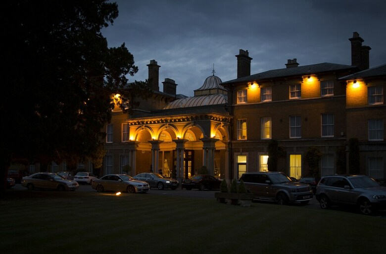 Oatlands Park Hotel