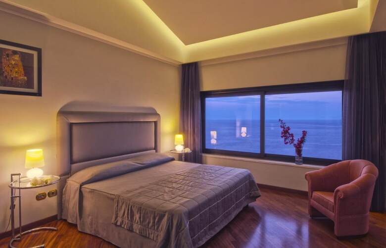 Baia Taormina Hotel