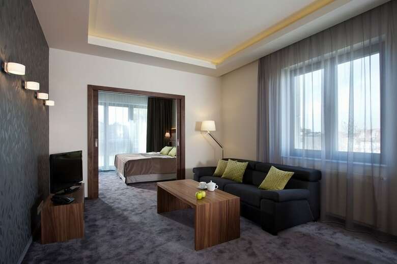 Longstay Aparthotel