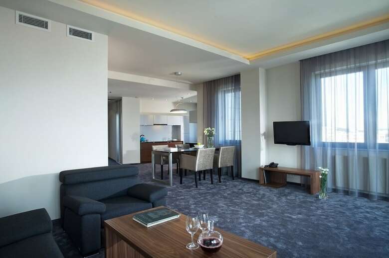 Longstay Aparthotel
