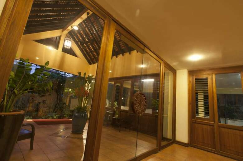 Hotel Grand Residence
