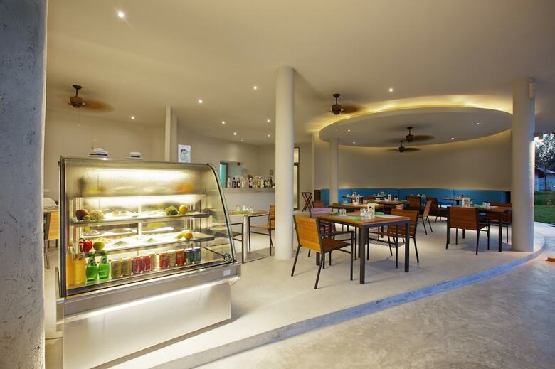 Apartamento Mai Khao Lak Beach Resort And Spa