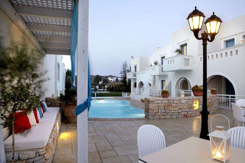 Hotel Mitos Suites