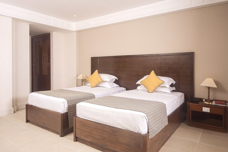 Hotel Ivory Tower