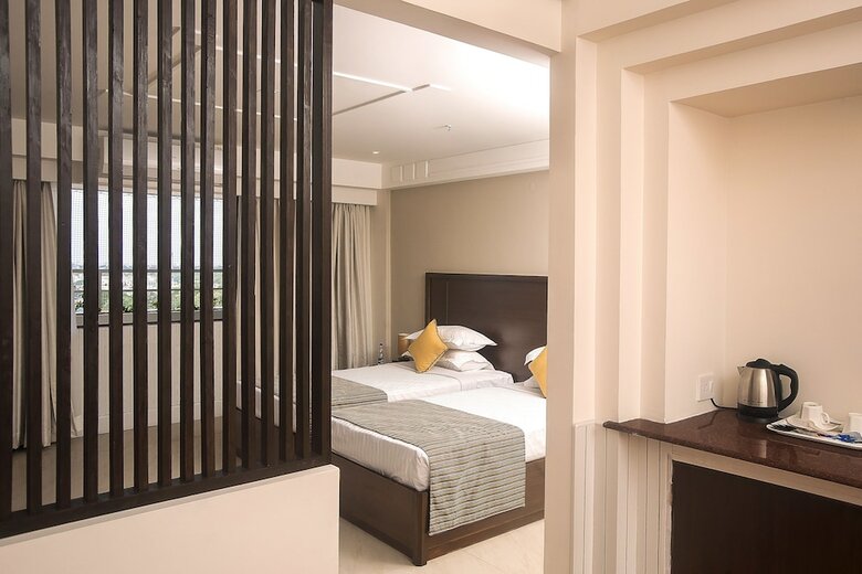 Hotel Ivory Tower