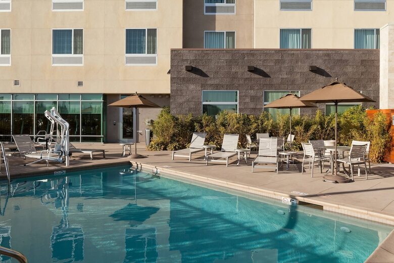 Hotel Courtyard By Marriott San Jose North/silicon Valley