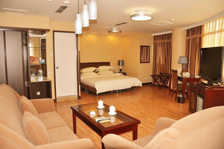 Hotel Metropolo Qingdao Chengyang Municiple Government
