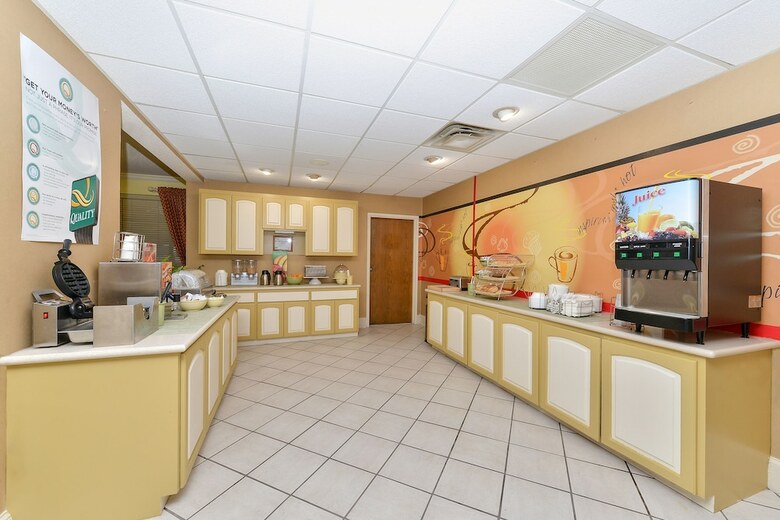 Hotel Quality Inn At The Mall - Valdosta
