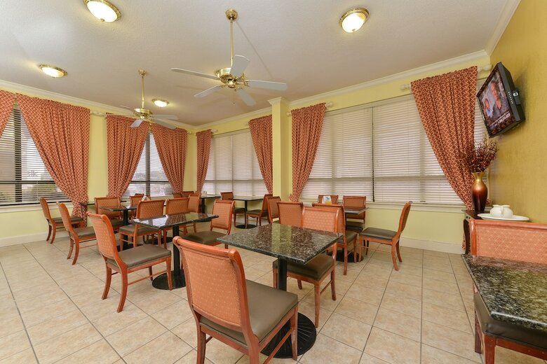 Hotel Quality Inn At The Mall - Valdosta