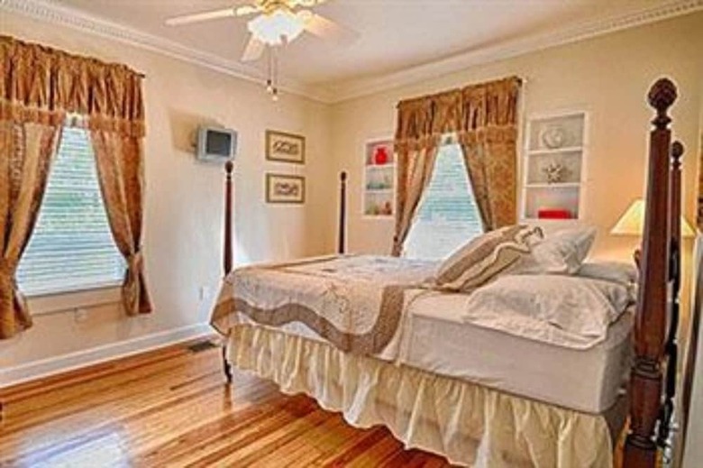Farnsworth House Bed & Breakfast