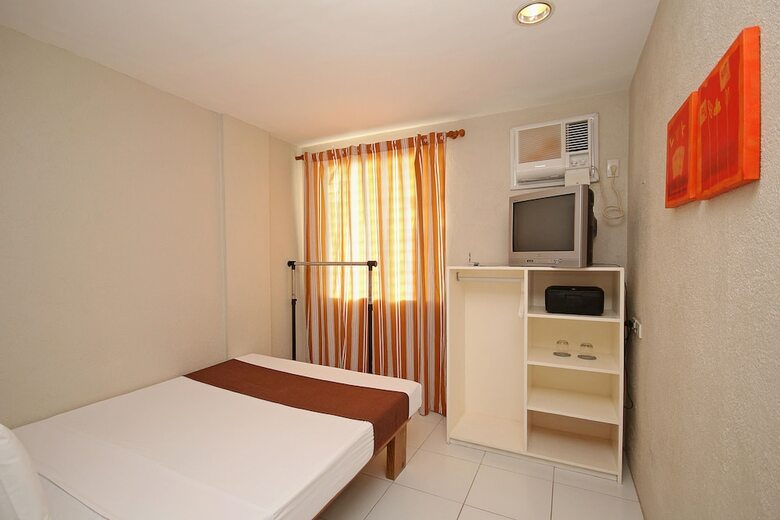 Mr Holidays Hotel