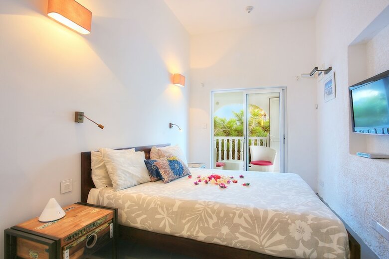 Bed & Breakfast Esprit Libre Restaurant And Guest House