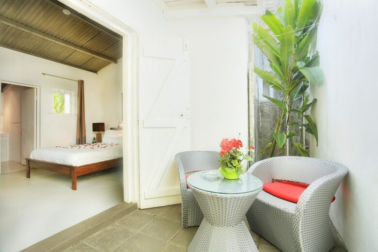 Bed & Breakfast Esprit Libre Restaurant And Guest House