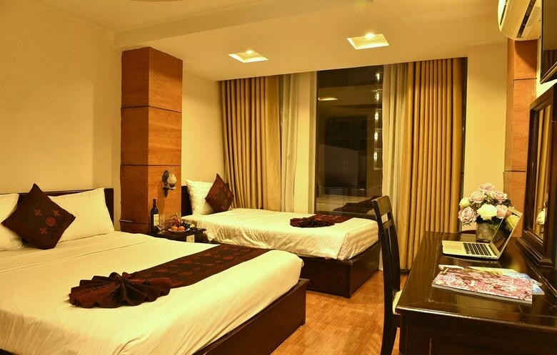 Carina Hotel