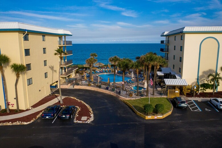 Las Olas Beach Club