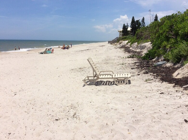 Las Olas Beach Club