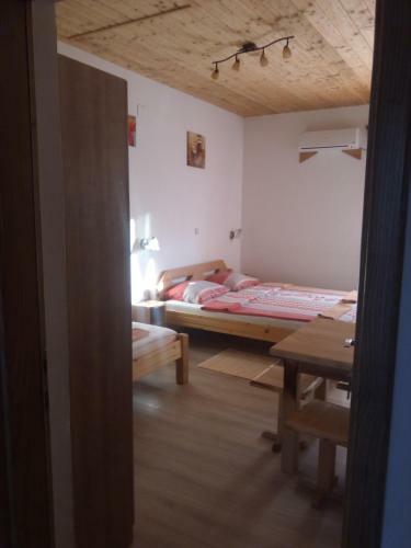 Hostal Guesthouse Matija