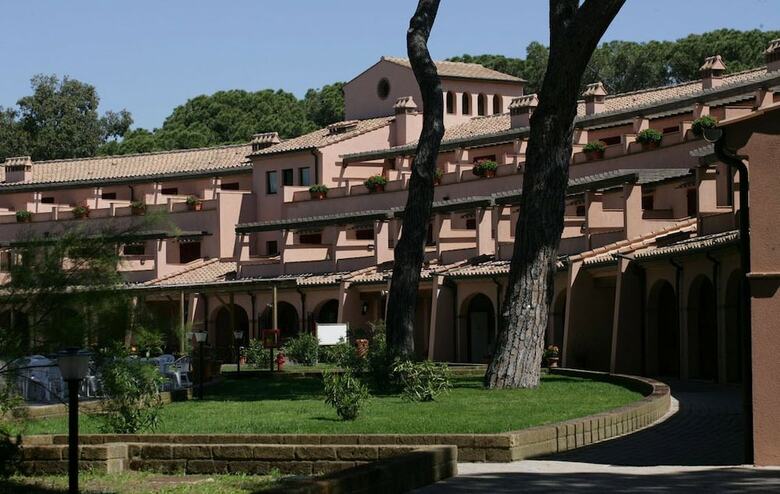 Corte Dei Tusci Village Palace Hotel