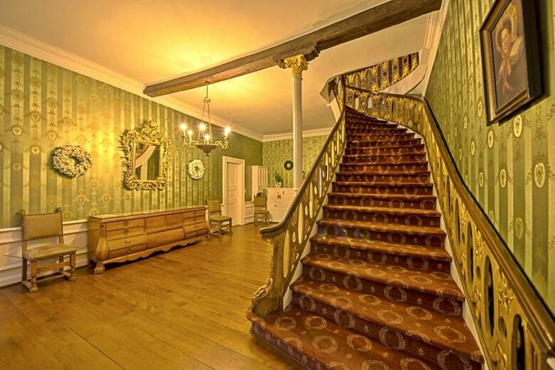 Burghotel Hasel�nne