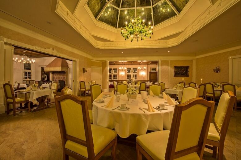 Burghotel Hasel�nne