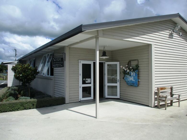 Owls Nest Motel