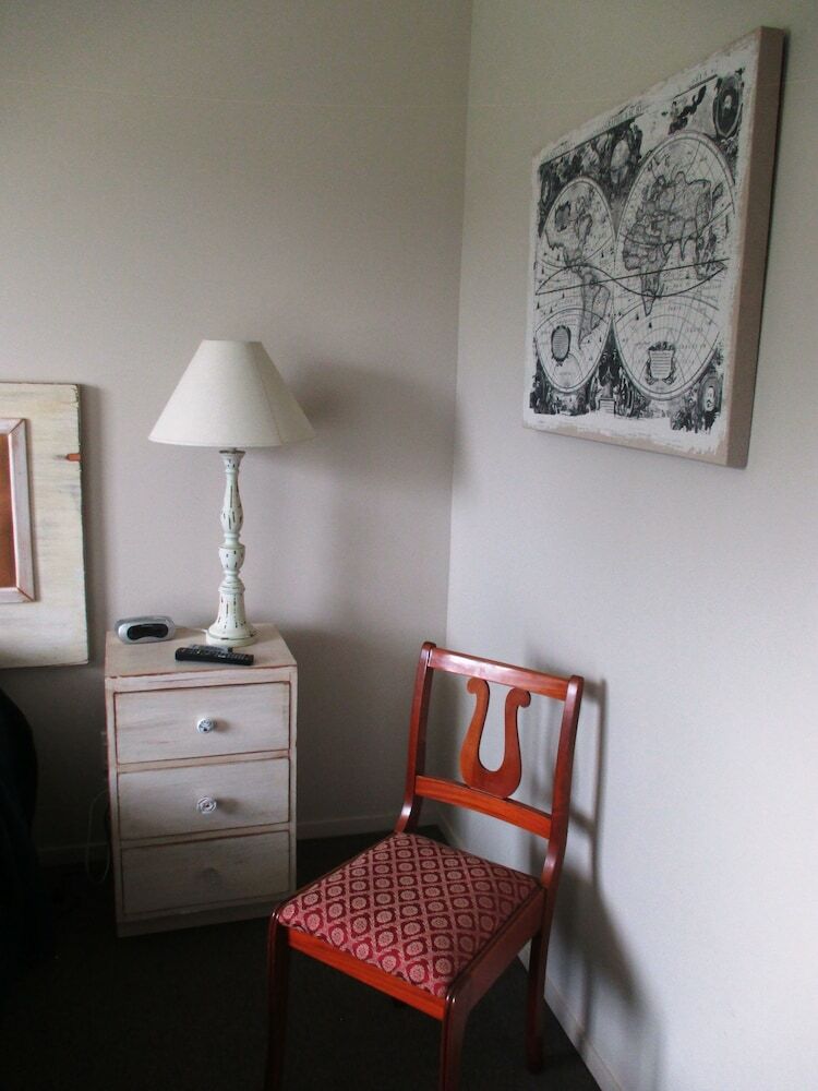 Owls Nest Motel